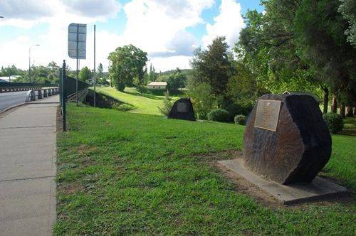 Mary Cain Bridge & Plaque : July 2014