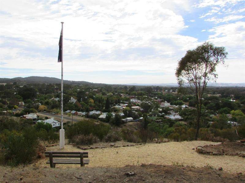 Anzac Hill 2 : 25-March -2015