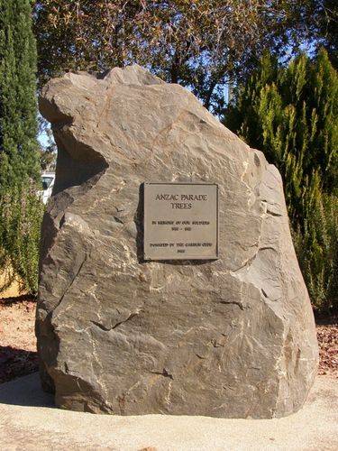 Anzac Parade Plaque : 11-August-2014 Anzac Parade Plaque : 11-August-2014