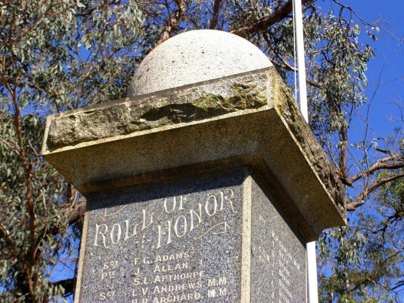 War Memorial 2 : 11- September-2014