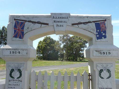 Allendale East Arch Gates : 24-November-2012 Allendale East Arch Gates : 24-November-2012