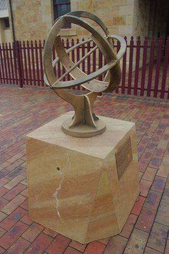 Anglo Australian Telescope Sundial : July 2014 Anglo Australian Telescope Sundial : July 2014