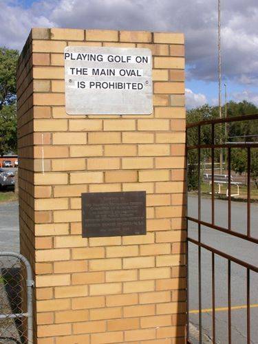 Arthur Enders Plaque : Arthur Enders Plaque :