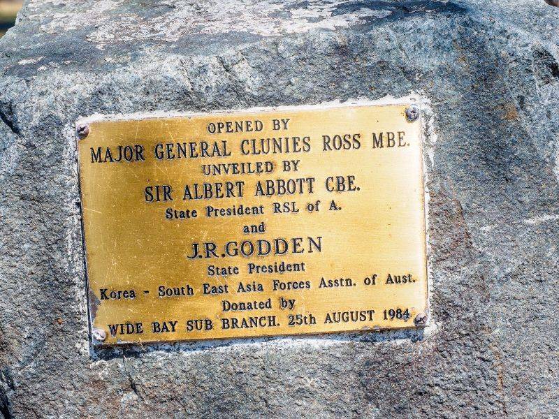 Plaque Inscription : 22-October-2015