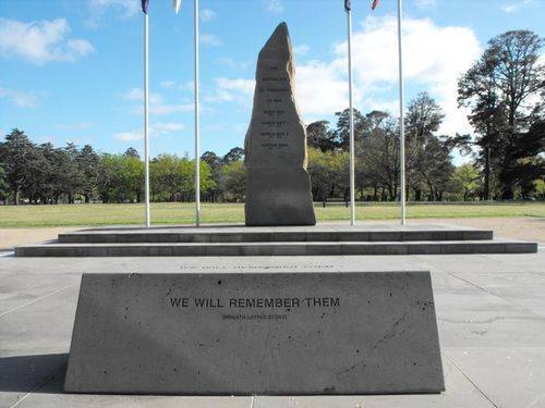 Australian Ex Prisoners of War Memorial / April 2013/ Williams Australian Ex Prisoners of War Memorial / April 2013/ Williams