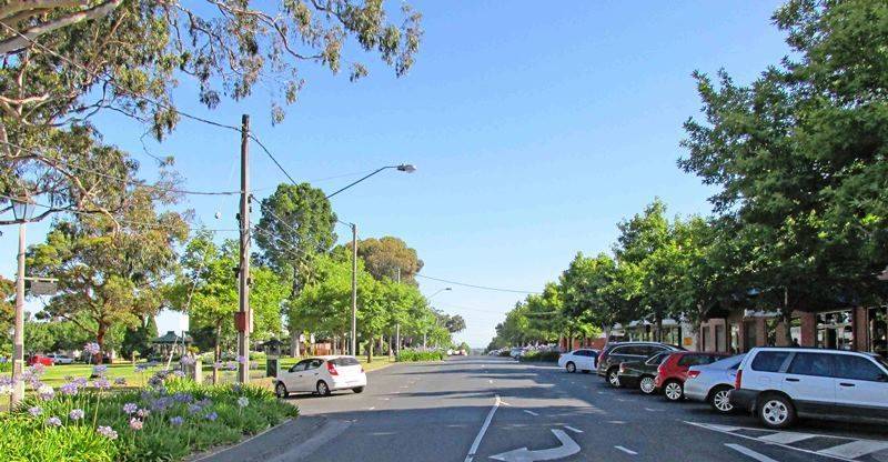 31-December-2014 : Looking south to Princes Highway