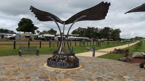 Memorial & Honour Avenue : 05-07-2013