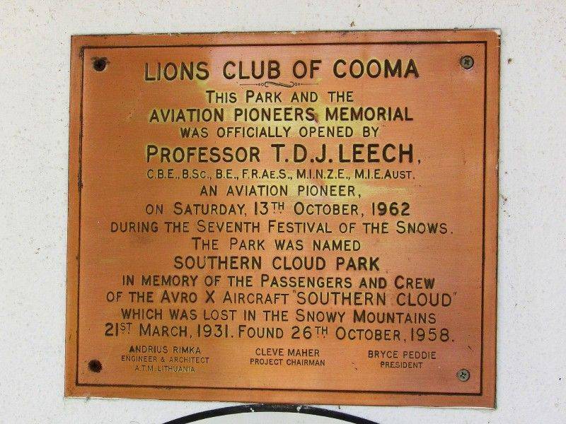 Plaque Inscription: 05-May-2015 Plaque Inscription: 05-May-2015