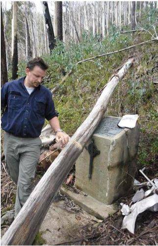 Monument cleanup on 21-September-2013 Monument cleanup on 21-September-2013