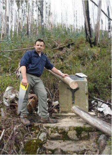 Monument cleanup on 21-September-2013 Monument cleanup on 21-September-2013