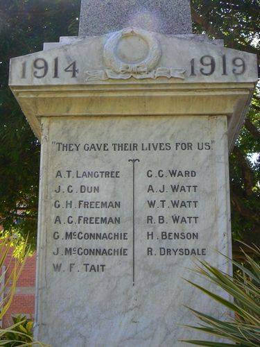 Ayr War Memorial : 25-April-2011 Ayr War Memorial : 25-April-2011