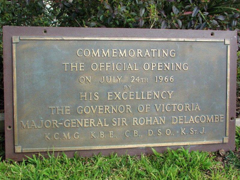 Plaque 2: 19-August-2015 Plaque 2: 19-August-2015