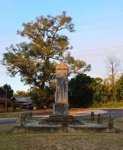 Beaconsfield Upper War Memorial : 20-February-2013