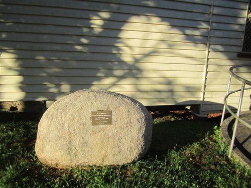 Bellthorpe Pioneers Plaque 2 : 02-01-2012