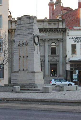 Bendigo Cenotaph : 18-July-2011 Bendigo Cenotaph : 18-July-2011