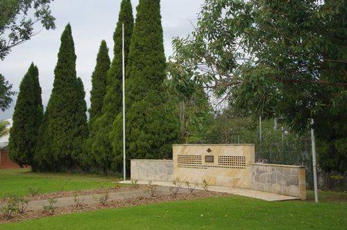 Remembrance Wall & Garden 2 : 19-02-2014