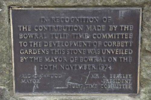 Tulip Time Committee Plaque : August-2014 Tulip Time Committee Plaque : August-2014