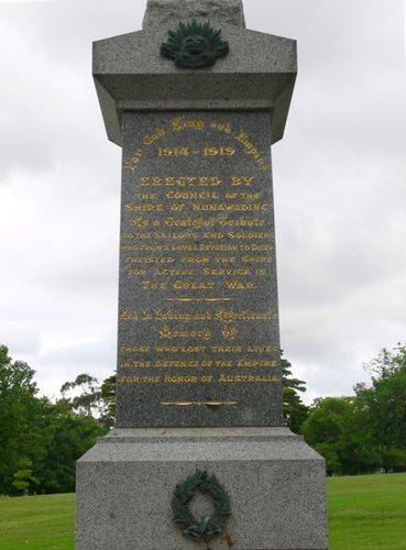 Box Hill War Memorial : 14-November-2011 Box Hill War Memorial : 14-November-2011