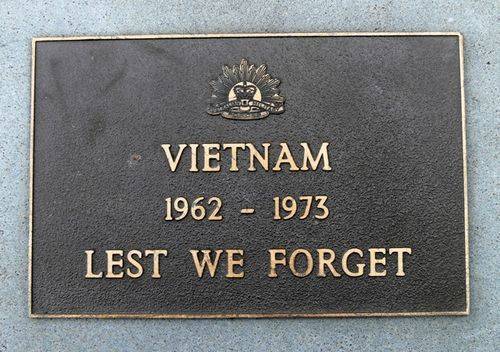 Box Hill War Memorial : 14-November-2011 Box Hill War Memorial : 14-November-2011