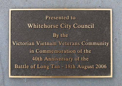 Box Hill War Memorial : 14-November-2011 Box Hill War Memorial : 14-November-2011