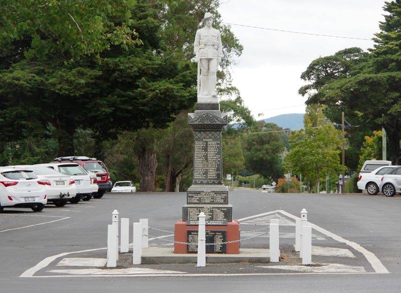 08-April-2015 (Russell Byers)