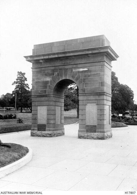 (Australian War Memorial : H17807)