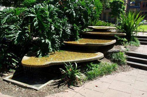 Busby Bore Fountain : 15-March-2013