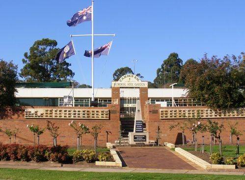 Memorial Rose Garden 5 : 16-June-2014 Memorial Rose Garden 5 : 16-June-2014