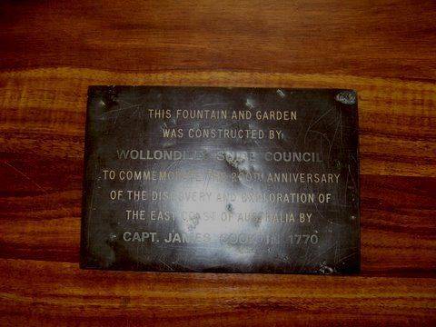 Captain Cook Plaque
