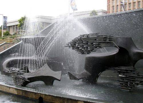 Cook Bicentenary Fountain : 26-02-2014