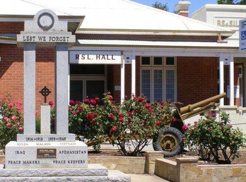 Soldiers Memorial Hall : July-2014