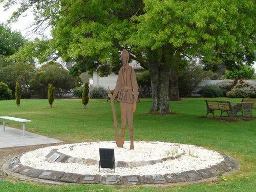 Cavendish War Memorial : 01-November-2011