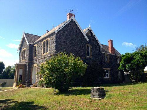 St Georges Manse & Sundial : December 2013