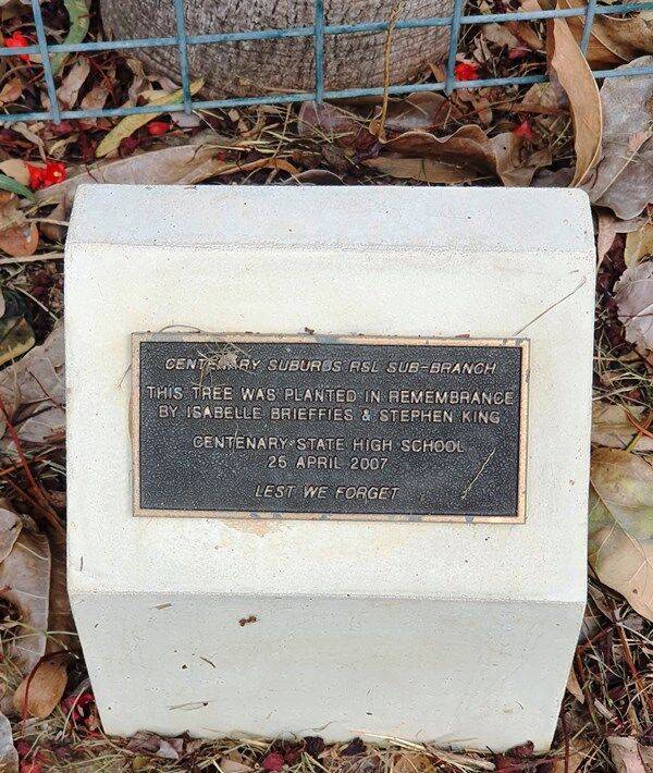 Centenary Suburbs War Memorial Gardens Centenary Suburbs War Memorial Gardens