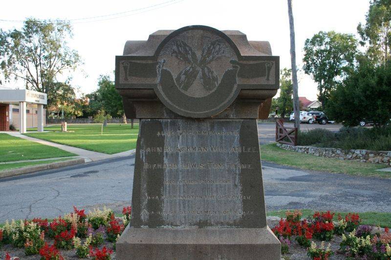 Blackman, Lee, Lewis & Frome Inscription : 09-March-2015