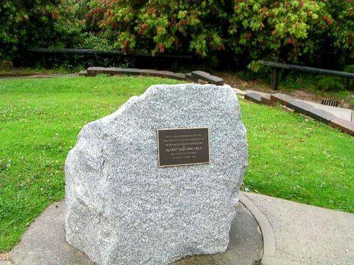 Centenary of First Settlers Plaque 2