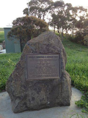 Geelong Reticulated Water Centenary Plaque : 25-09-2013