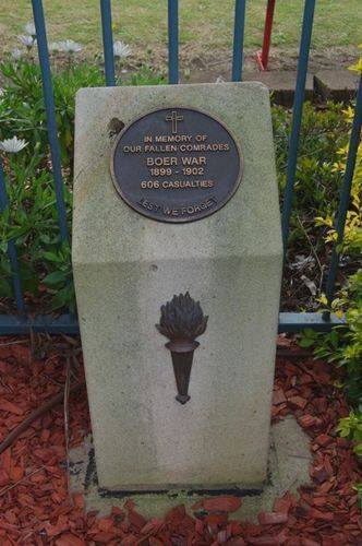 Boer War Plinth : Feb 2014 Boer War Plinth : Feb 2014