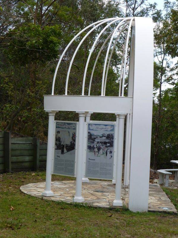 Memorial Arch 3 : 20-November-2014