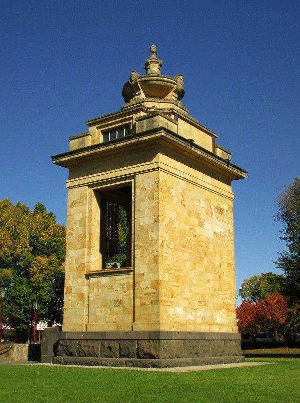 War Memorial : 18-April-2015