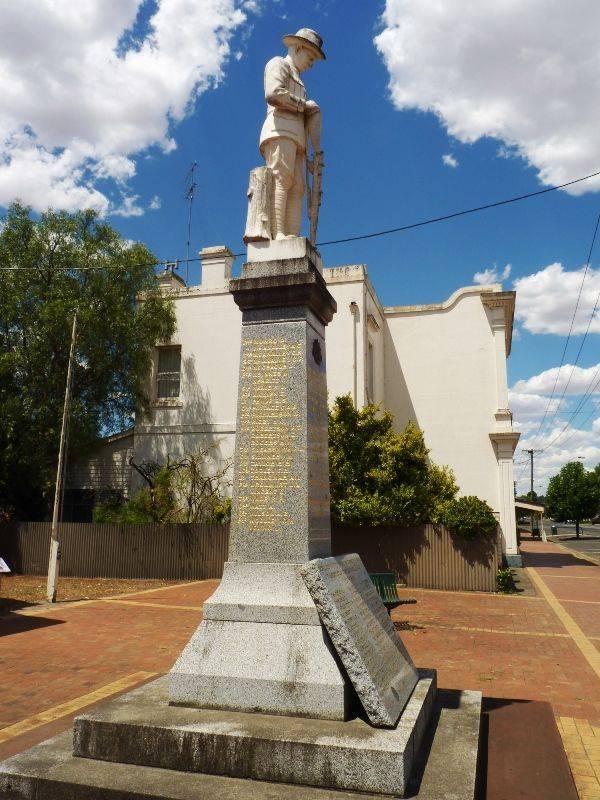 24-January-2012 (Henry Moulds)