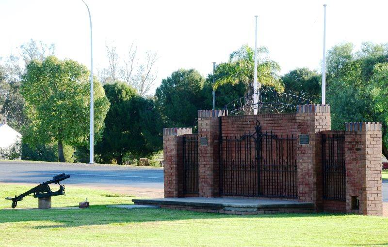 27-June-2016 (Henry Moulds)