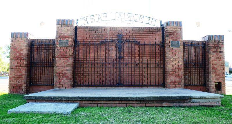 27-June-2016 (Henry Moulds) 27-June-2016 (Henry Moulds)