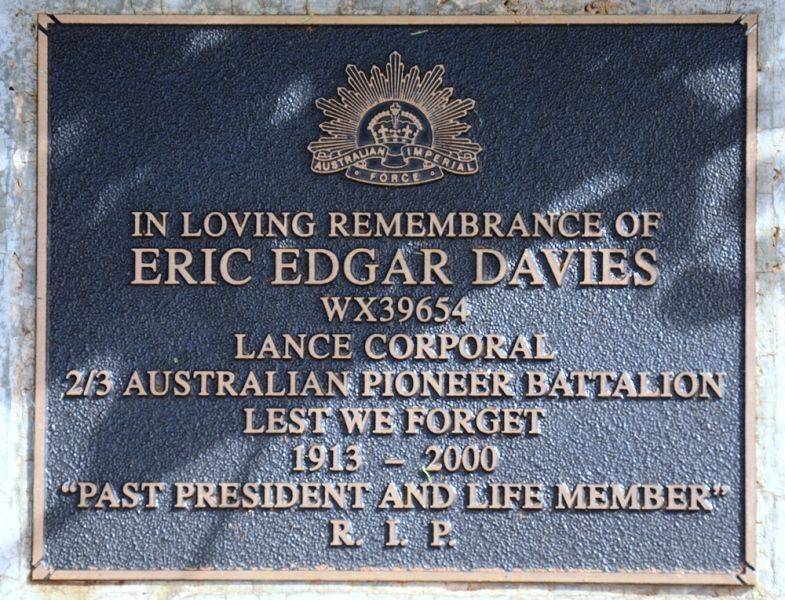 01-May-2013 (Henry Moulds) 01-May-2013 (Henry Moulds)