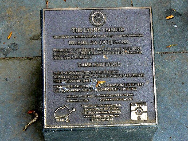 Lyons Plaque -2007