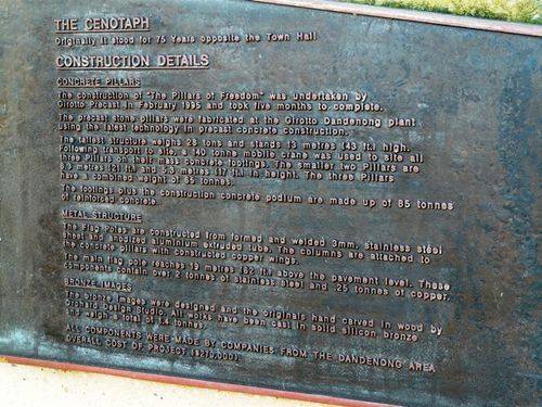 Dandenong Cenotaph and Pillars of Freedom : 12-August-2012 Dandenong Cenotaph and Pillars of Freedom : 12-August-2012