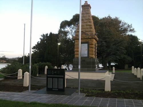 Devonport Cenotaph : 05-June-2013 Devonport Cenotaph : 05-June-2013