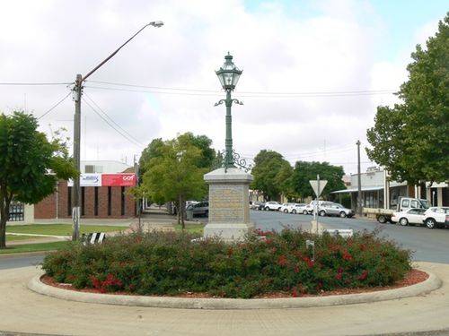 Dr. Alfred Noyes : 17-May-2013