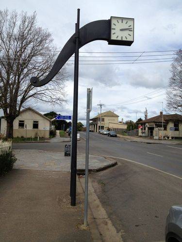 Dr Gweneth Wiseould Clock : 15-09-2013 Dr Gweneth Wiseould Clock : 15-09-2013