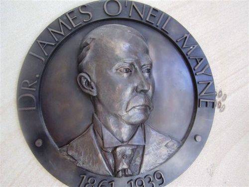 James Mayne Portrait Plaque : 04-08-2013